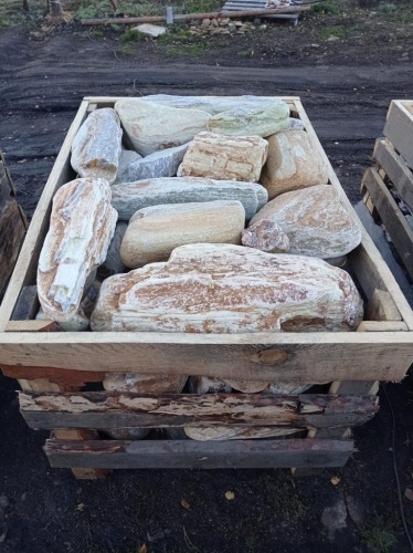 Златолит жёлтый, жёлто-зелёный глыбки и валуны для ланшафтного дизайна купить в Амурской области