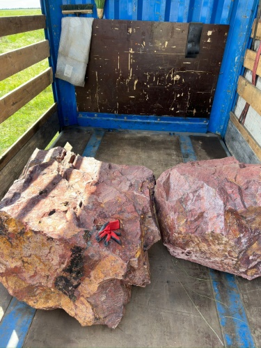 Ландшафтные глыбы красно-фиолетовые 200-1000 килограмм купить в Амурской области