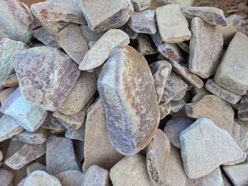 Златолит жёлтый, жёлто-зелёный глыбки и валуны для ланшафтного дизайна купить в Амурской области