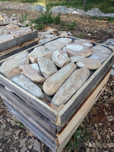 Златолит жёлтый, жёлто-зелёный глыбки и валуны для ланшафтного дизайна купить в Амурской области