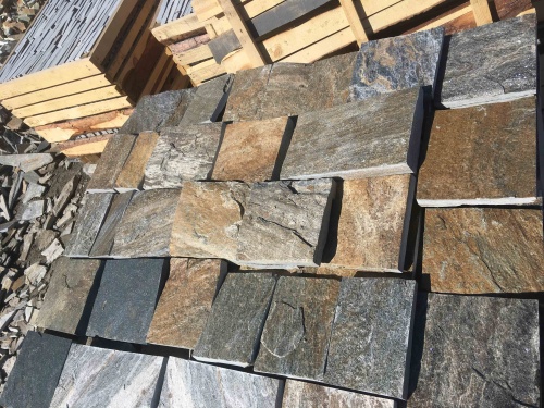 Плитка пилёная златолит Уральский для цоколя, отмостки купить в Амурской области