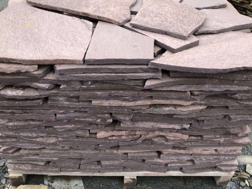 Плитняк лемезит бордовый для облицовки цоколя 20-25 мм  купить в Амурской области