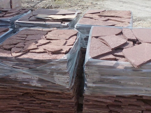 Плитняк лемезит бордовый для облицовки цоколя 20-25 мм  купить в Амурской области