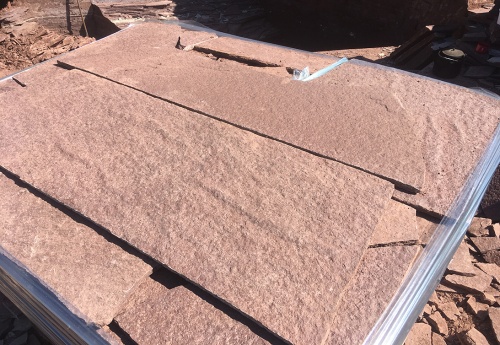 Плитняк лемезит бордовый для цоколя 1,5-2 см купить в Амурской области