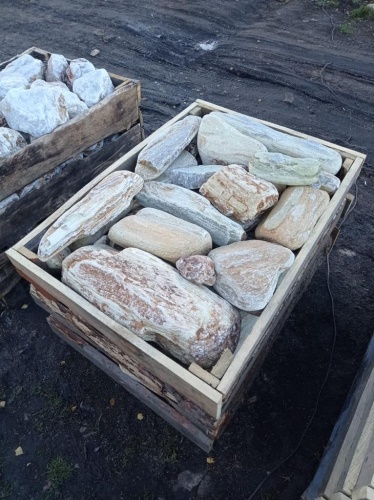 Златолит жёлтый, жёлто-зелёный глыбки и валуны для ланшафтного дизайна купить в Амурской области